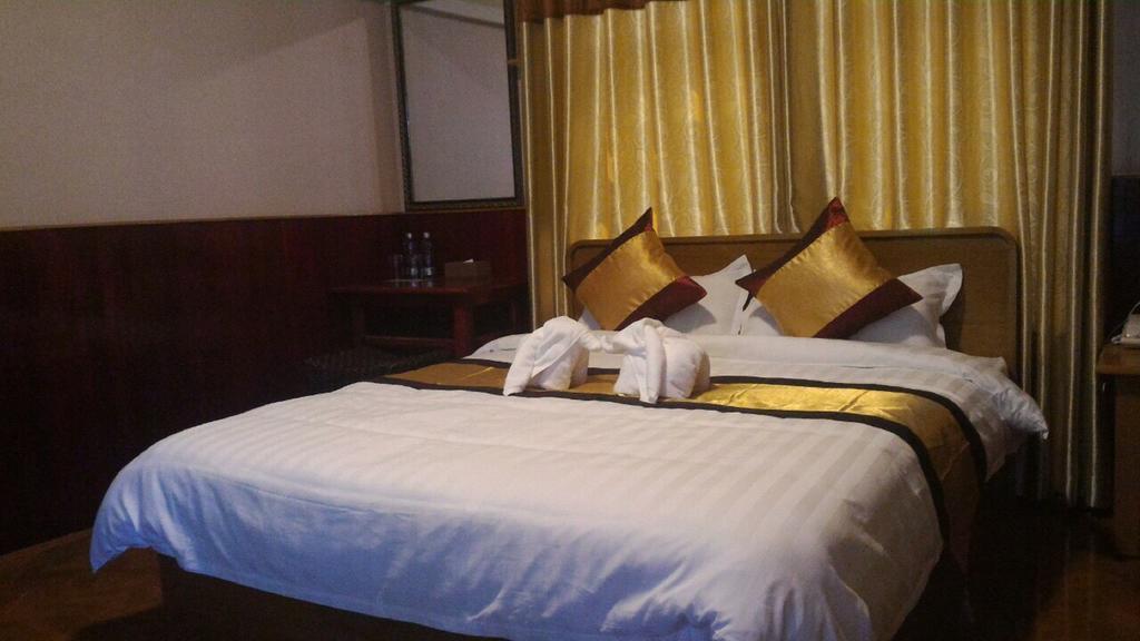 Palace View 3*