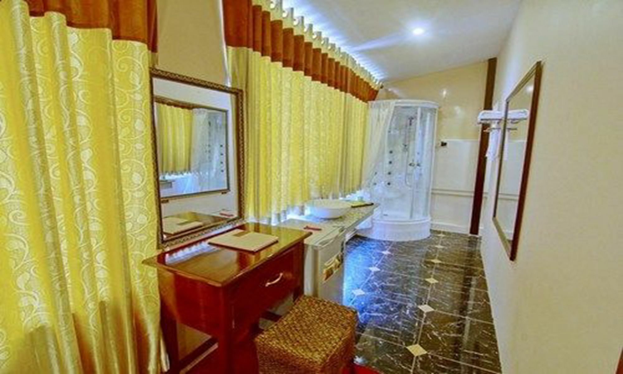 Palace View Hotel 3*