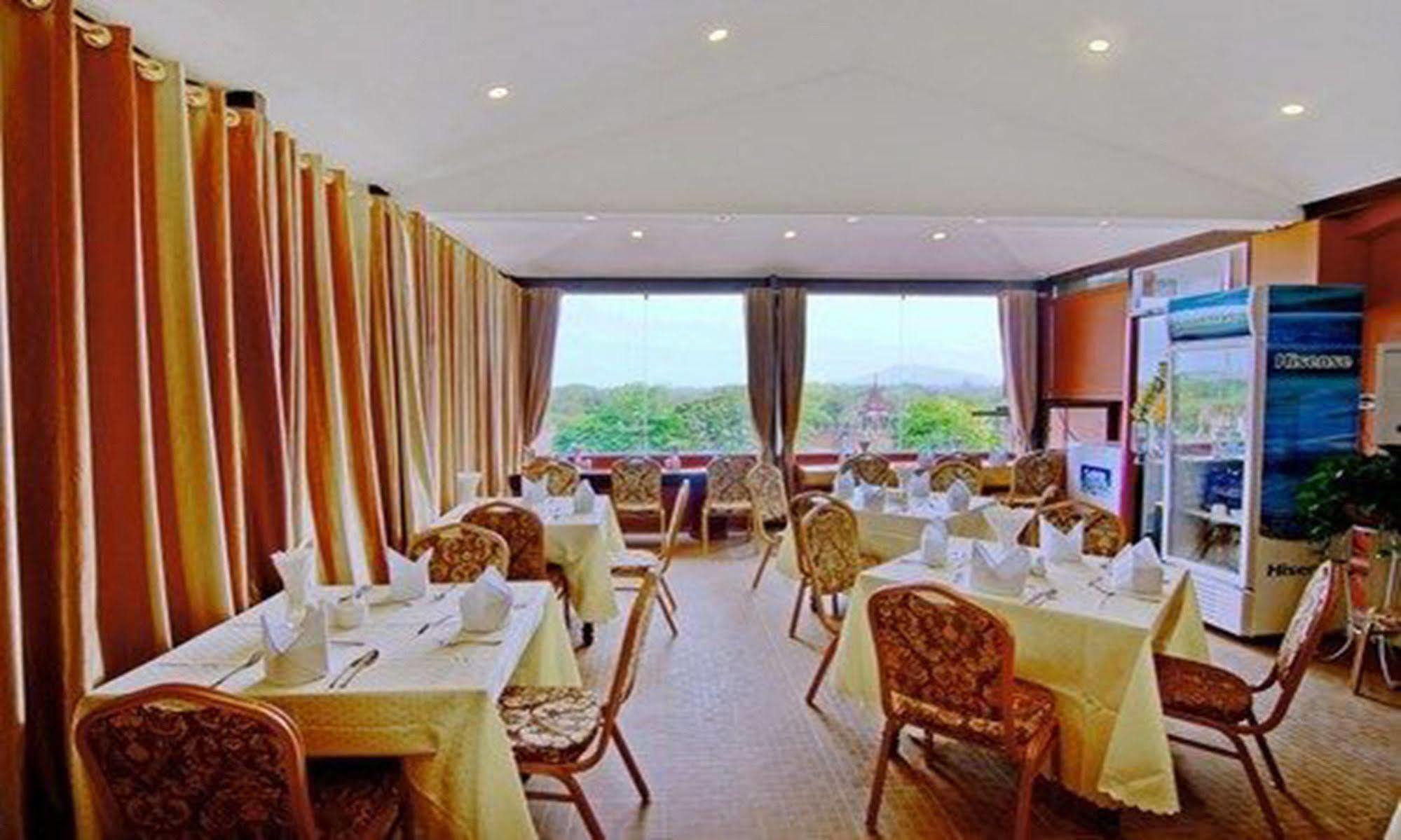 Hotel View 3*